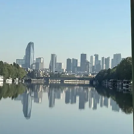 La Du Capitaine * Saint-Cloud